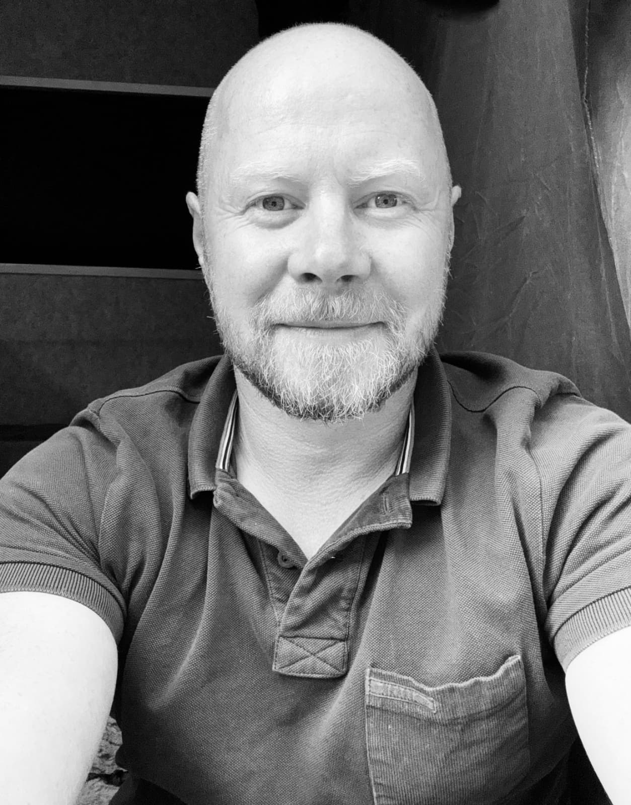 Portrait of Daniel Bellerby, integrative psychotherapist
