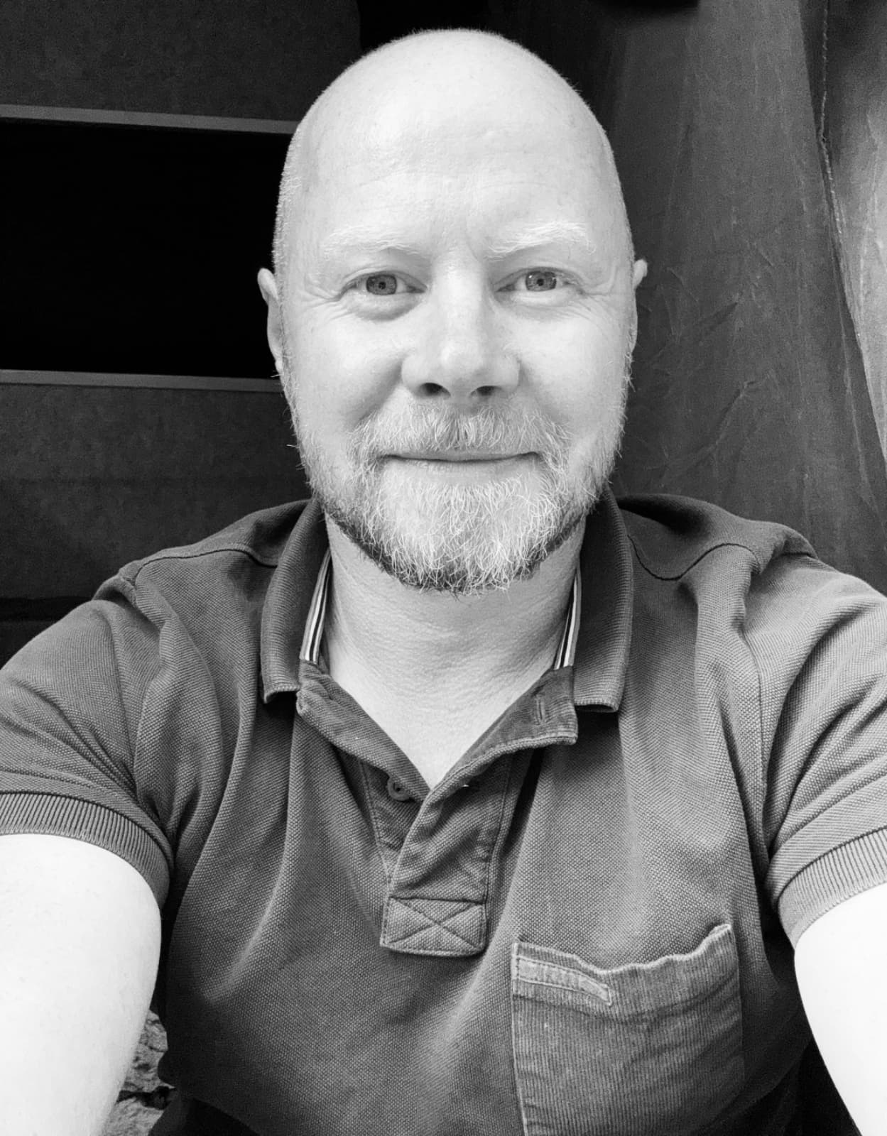 Portrait of Daniel Bellerby, integrative psychotherapist